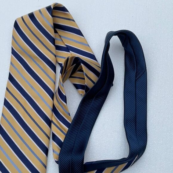 Roundtree & Yorke Men’s Neckwear, OS - Picture 3 of 5